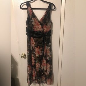 Evan-Picone Oriental flower design dress